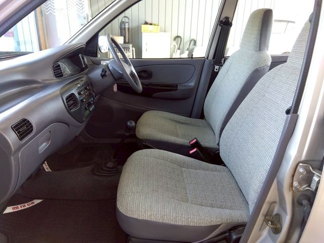 MITSUBISHI MINICA 1998