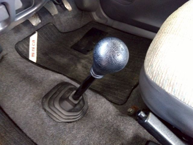 MITSUBISHI MINICA 1998