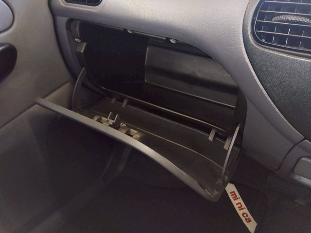 MITSUBISHI MINICA 1998