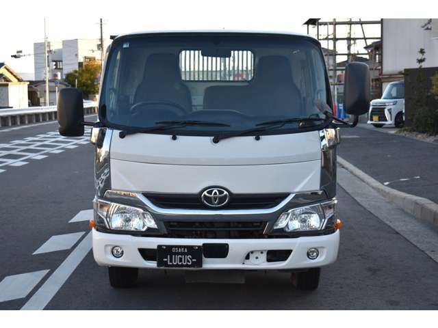 TOYOTA DYNA 2017