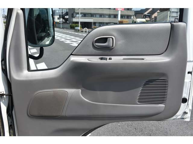 MAZDA TITAN DUSH 2007