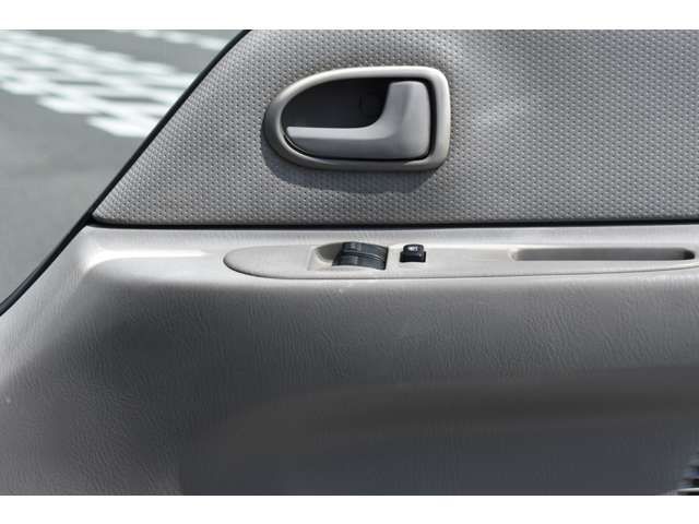 MAZDA TITAN DUSH 2007