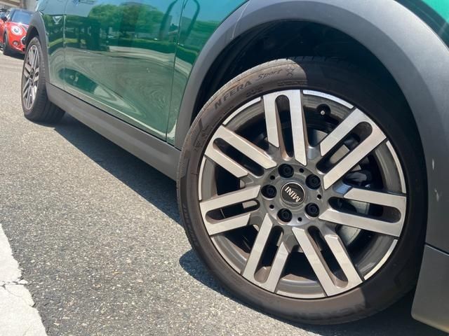 BMW MINI COOPER 2024