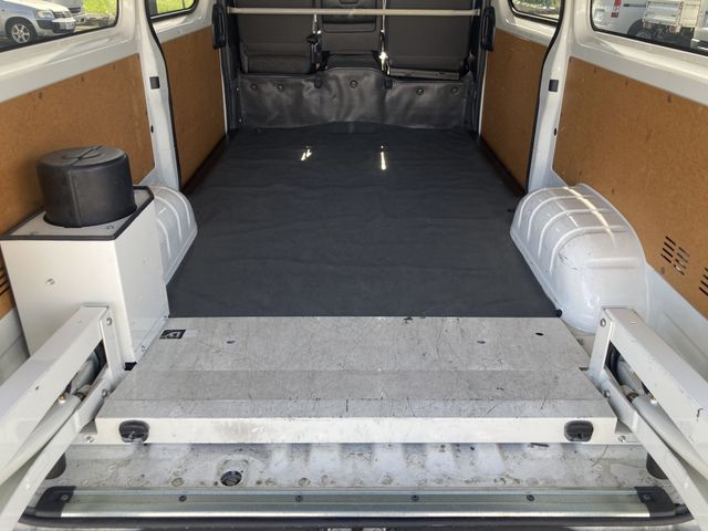 TOYOTA HIACE van 1.25t 2WD 2016