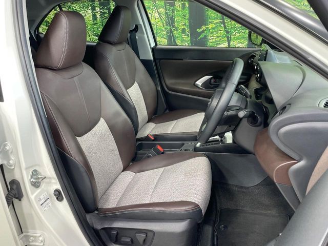 TOYOTA YARIS CROSS HYBRID 2022