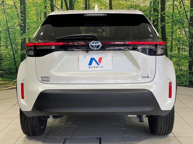 TOYOTA YARIS CROSS HYBRID 2022