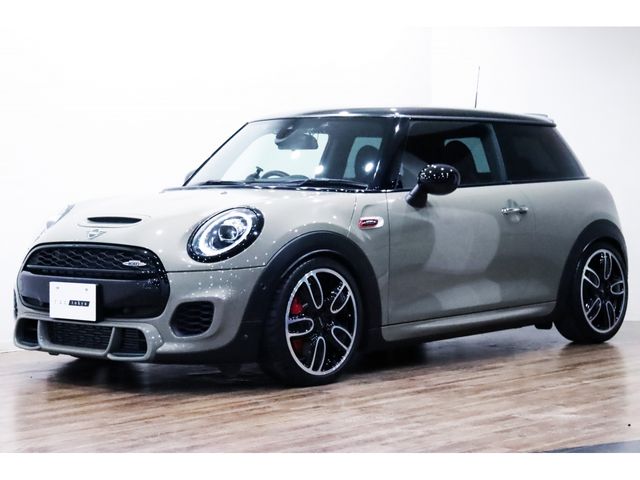 BMW MINI 2018