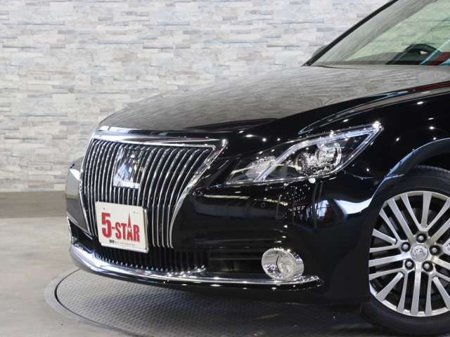 TOYOTA CROWN MAJESTA HYBRID 2016