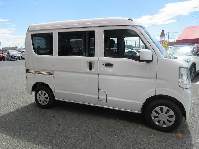 NISSAN NV100 CLIPPER 2023