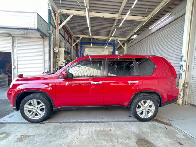NISSAN X-TRAIL 2WD 2011