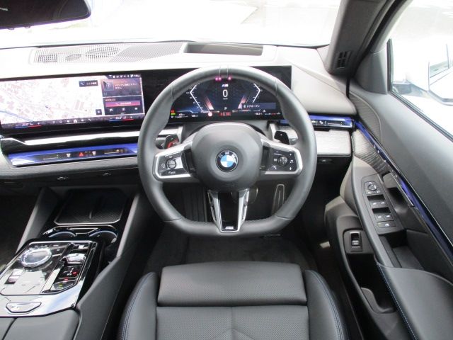 BMW BMW 5series TOURING 2024