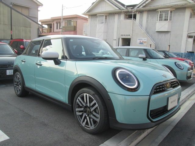 BMW MINI COOPER 5DOOR 2025