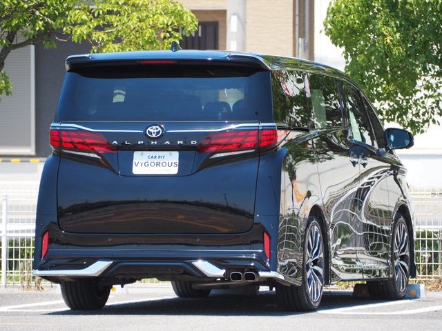 TOYOTA ALPHARD 2024