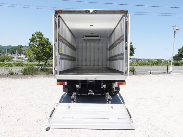 MITSUBISHI CANTER 2019