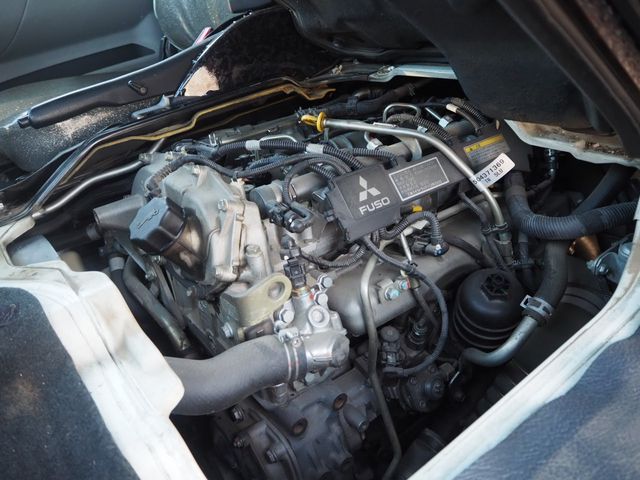 MITSUBISHI CANTER 2016