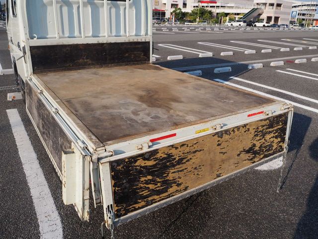 MITSUBISHI CANTER 2016