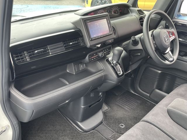 HONDA N BOX CUSTOM 2021