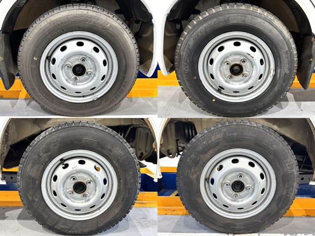 DAIHATSU HIJET CARGO 4WD 2014