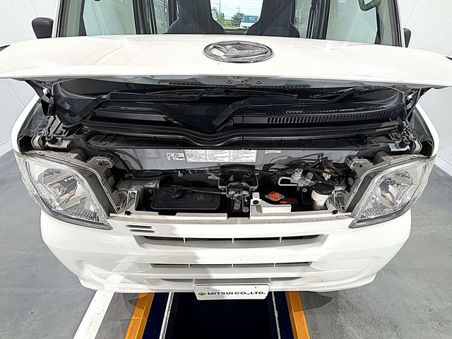 DAIHATSU HIJET CARGO 4WD 2014