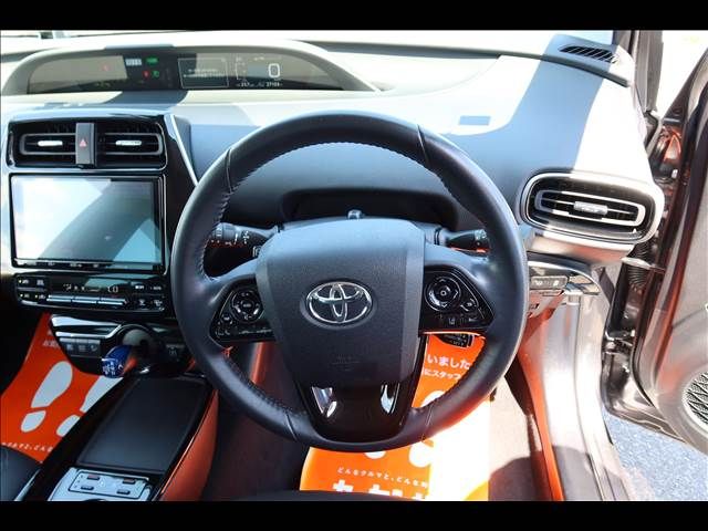 TOYOTA PRIUS 2019