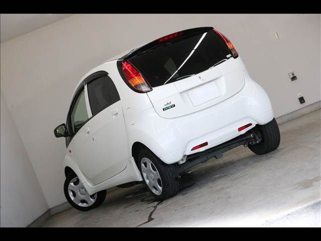 MITSUBISHI i-MiEV 2015