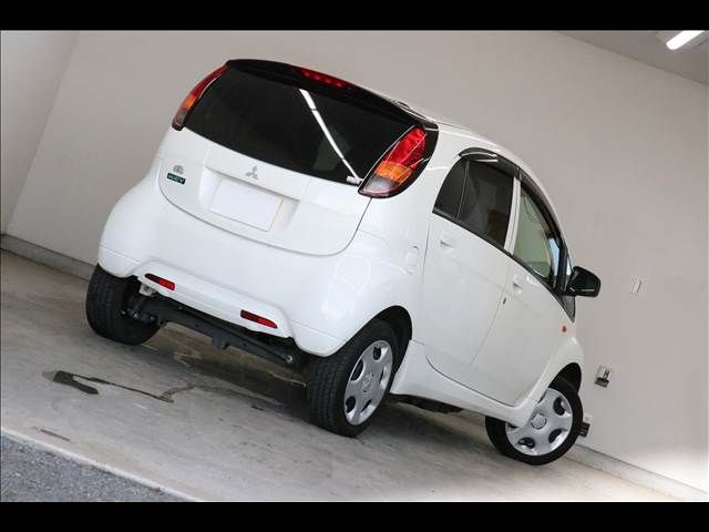 MITSUBISHI i-MiEV 2015