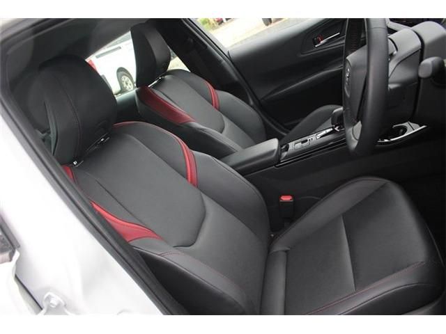 TOYOTA PRIUS PHV 2023