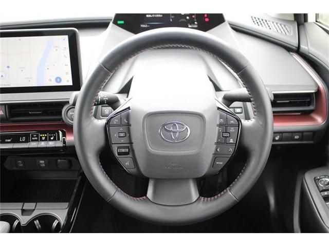 TOYOTA PRIUS PHV 2023