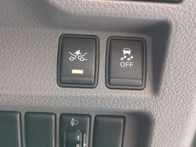 NISSAN NV350 CARAVAN 2019