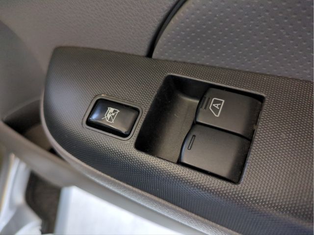 NISSAN NV350 CARAVAN 2019