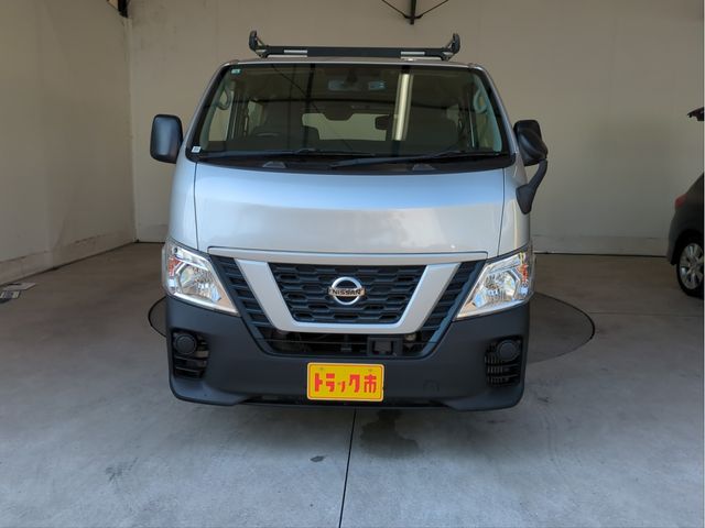 NISSAN NV350 CARAVAN 2019