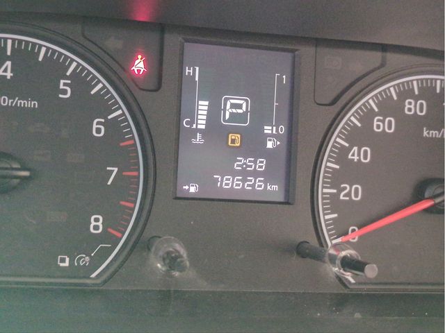 NISSAN NV350 CARAVAN 2019