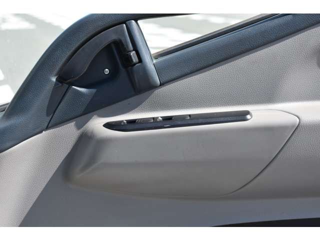 MITSUBISHI CANTER 2016