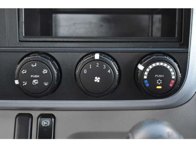 MITSUBISHI CANTER 2016