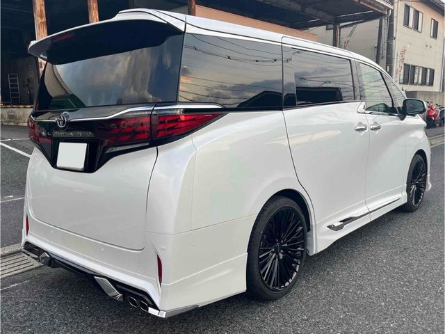 TOYOTA ALPHARD 2024
