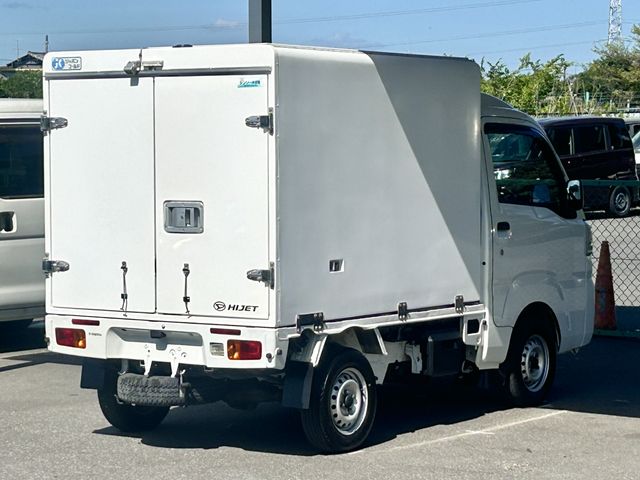 DAIHATSU HIJET truck 2016
