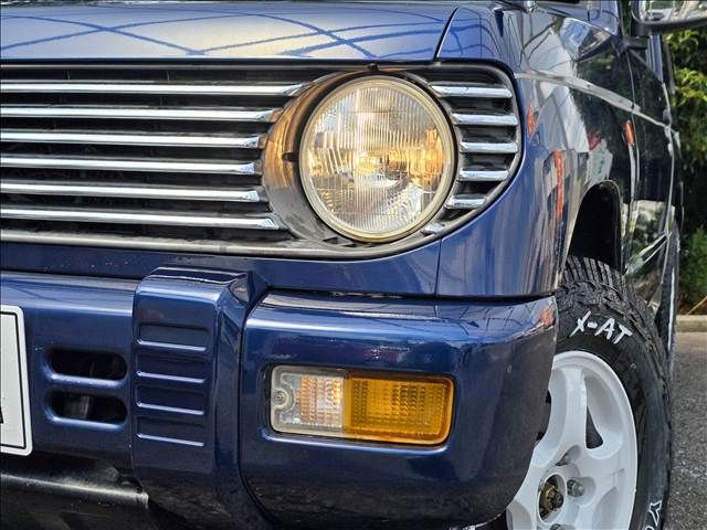 MITSUBISHI PAJERO MINI 1998