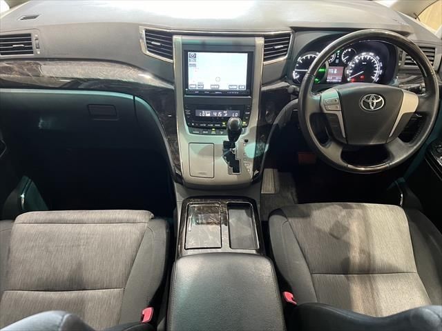TOYOTA VELLFIRE  HYBRID 4WD 2013