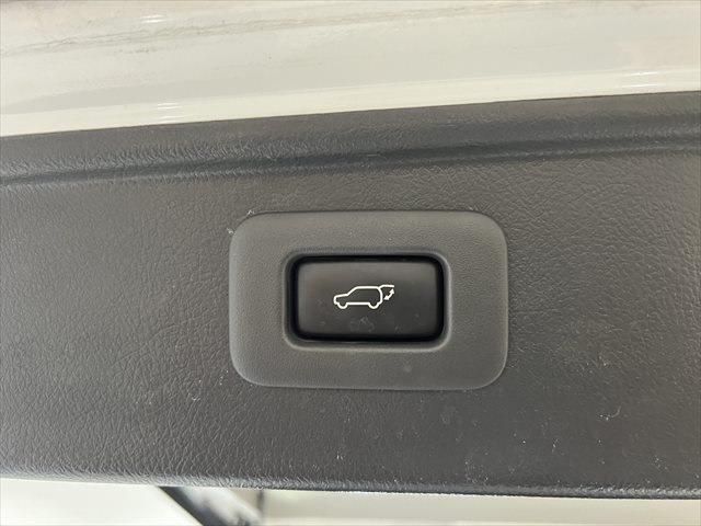 TOYOTA VELLFIRE  HYBRID 4WD 2013