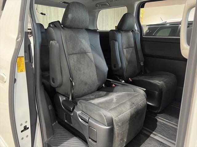 TOYOTA VELLFIRE  HYBRID 4WD 2013