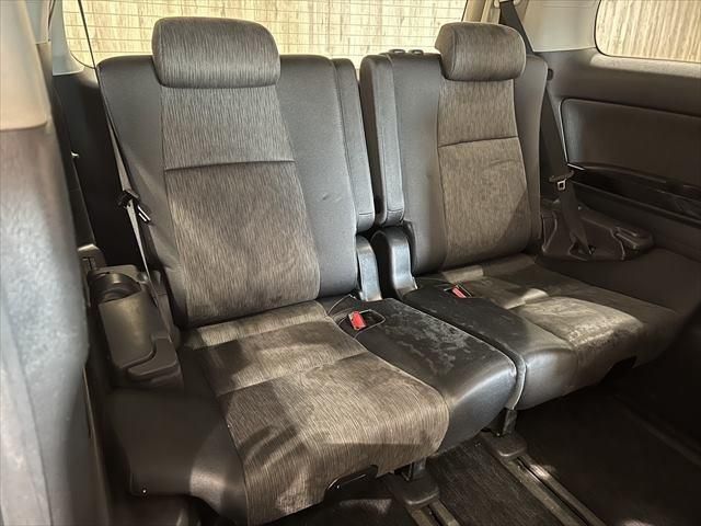 TOYOTA VELLFIRE  HYBRID 4WD 2013