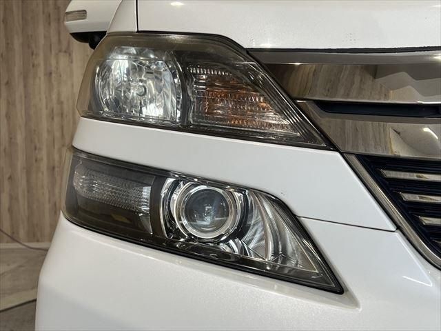 TOYOTA VELLFIRE  HYBRID 4WD 2013