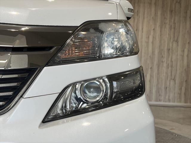 TOYOTA VELLFIRE  HYBRID 4WD 2013