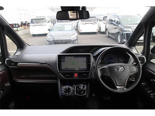 TOYOTA ESQUIRE HYBRID 2017