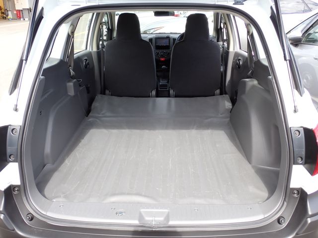 NISSAN NV150 AD 2WD 2020