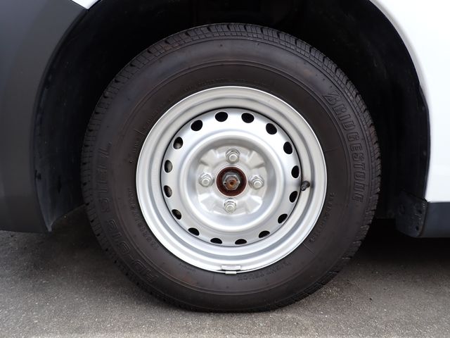 NISSAN NV150 AD 2WD 2020