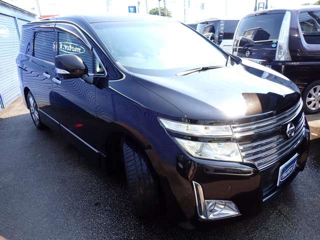 NISSAN ELGRAND 2010