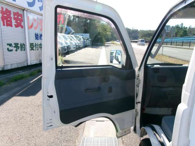 DAIHATSU HIJET truck 4WD 2013