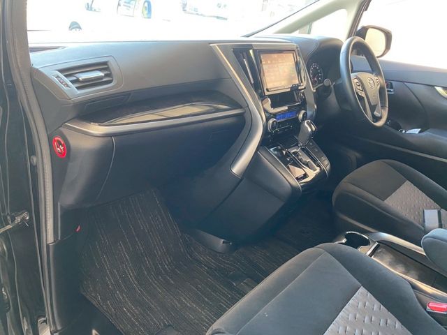 TOYOTA VELLFIRE 2015