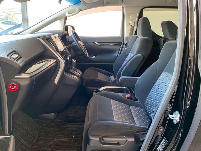 TOYOTA VELLFIRE 2015